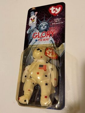 NWT TY “GLORY” THE BEAR TEENIE BEANIE BABY.